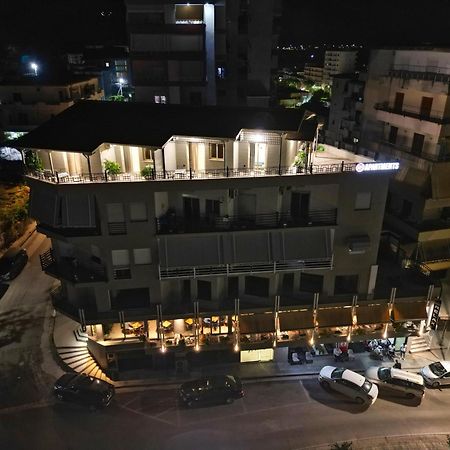 Rs Skendo Apartments Gjirokastër Exteriör bild