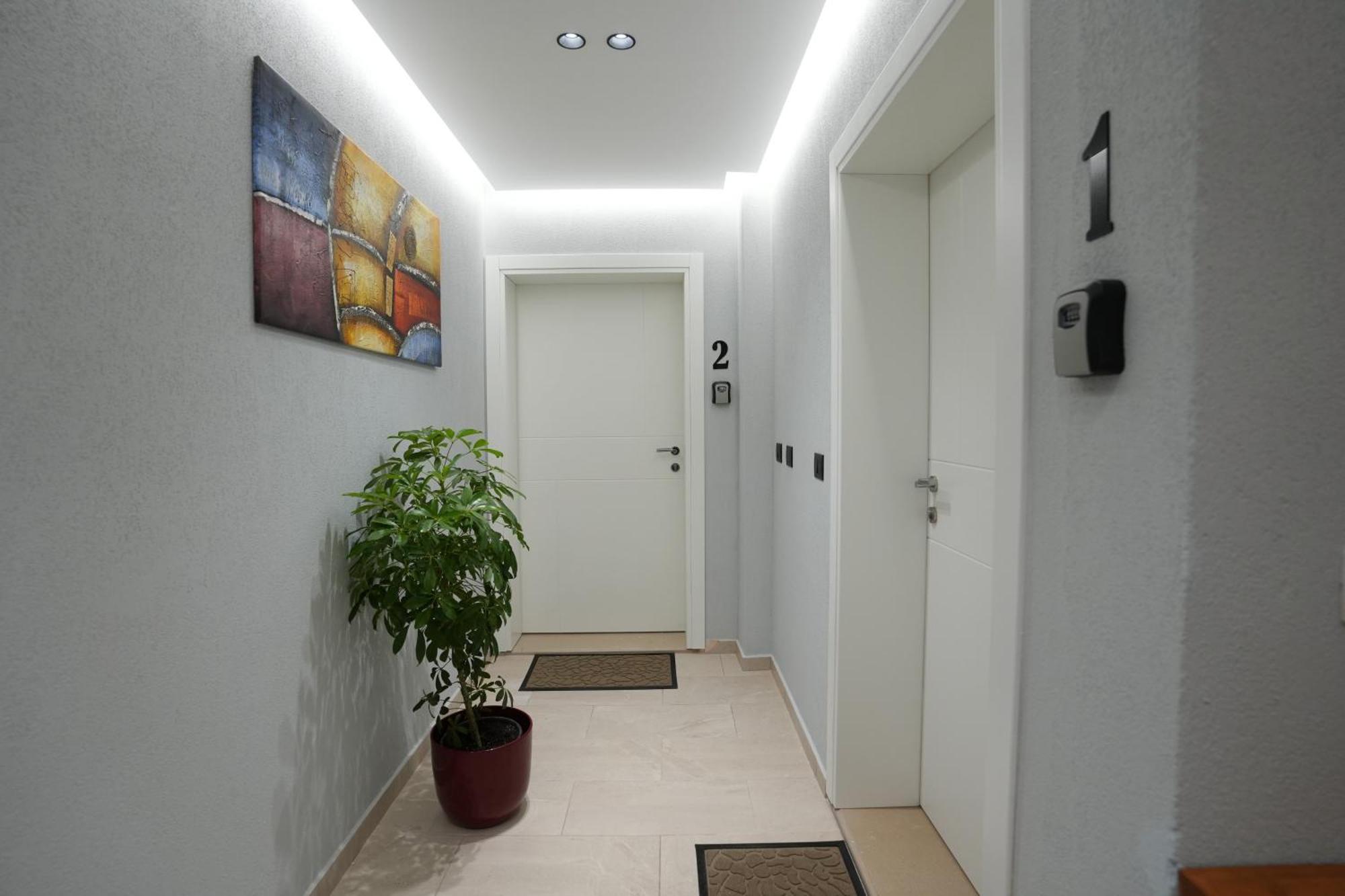 Rs Skendo Apartments Gjirokastër Exteriör bild