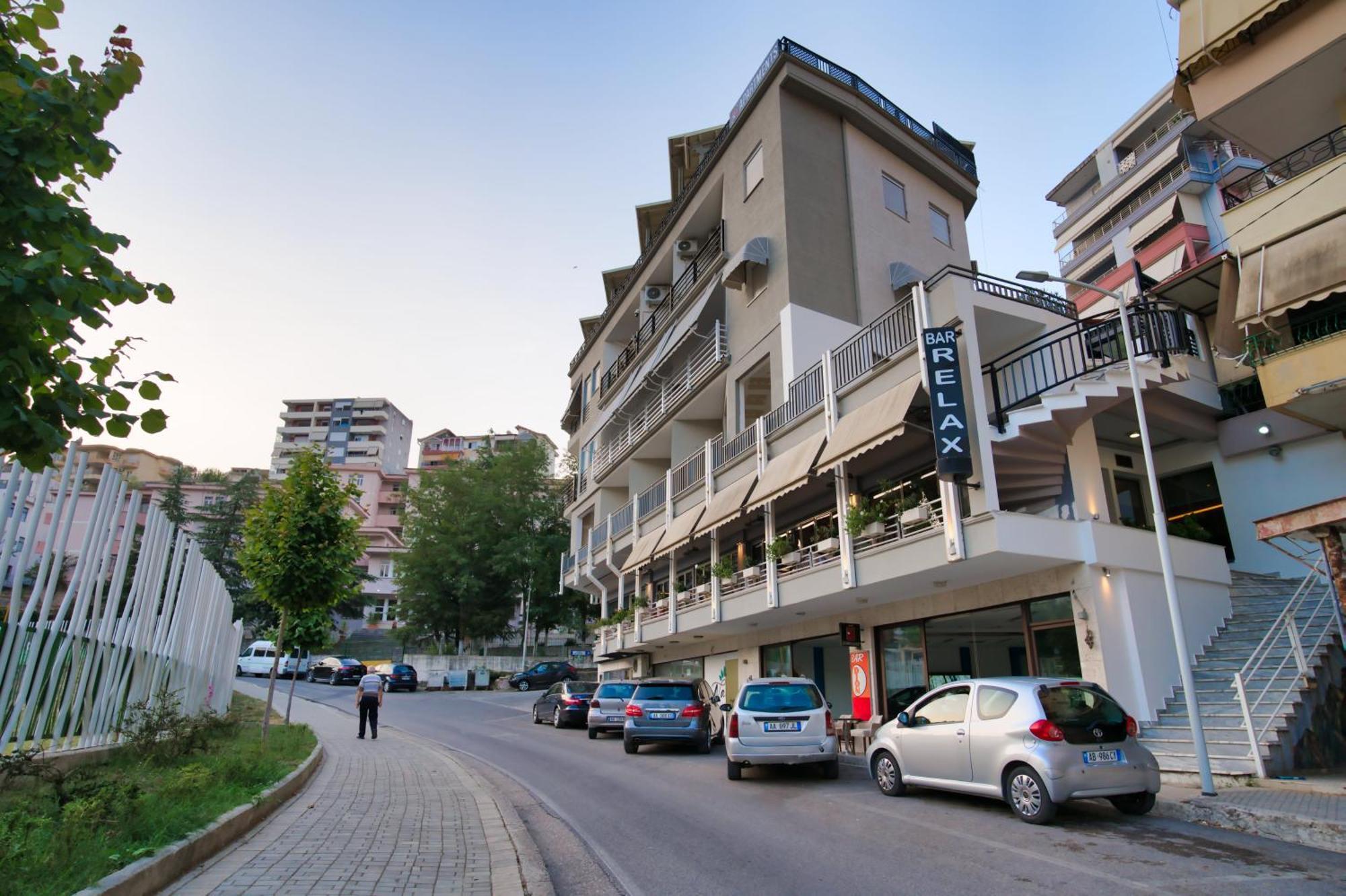 Rs Skendo Apartments Gjirokastër Exteriör bild