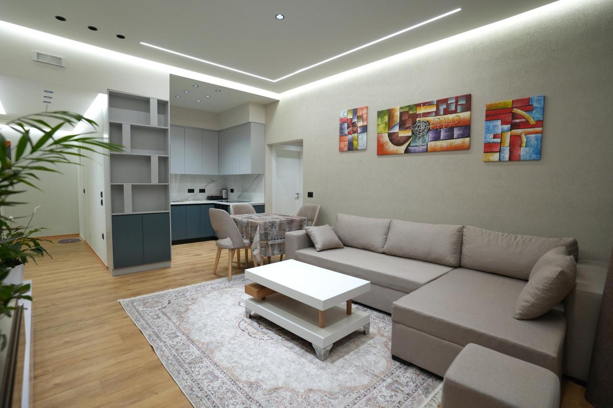 Rs Skendo Apartments Gjirokastër Exteriör bild